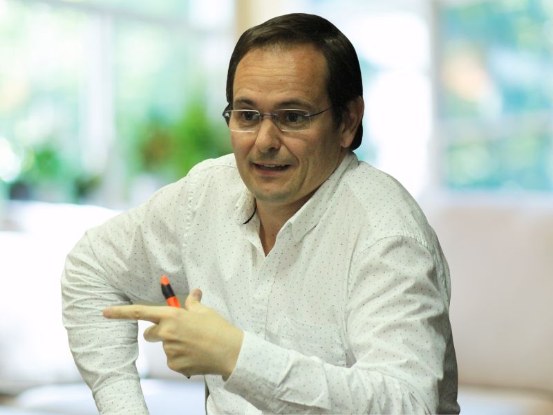 José Brieba Sánchez, experto en PNL y Coach Tres Talentos